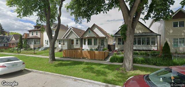 Larawan ng 834 Home Street sa Winnipeg, Manitoba
