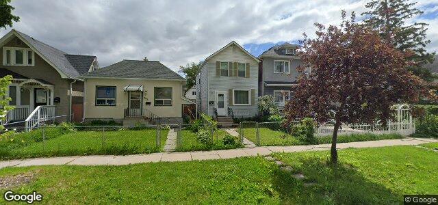 Larawan ng 841 Home Street sa Winnipeg, Manitoba