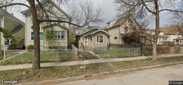 Larawan ng 868 Banning Street sa Winnipeg, Manitoba