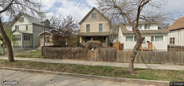 Photo of 870 Banning Street in Winnipeg, Manitoba