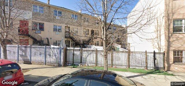 Larawan ng 879 Home Street sa Winnipeg, Manitoba