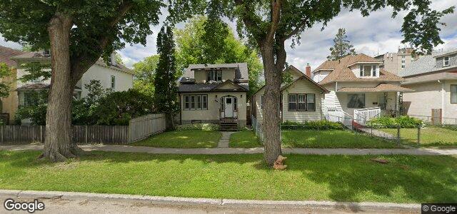Larawan ng 882 Home Street sa Winnipeg, Manitoba