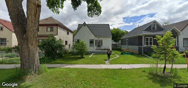 Larawan ng 889 Home Street sa Winnipeg, Manitoba
