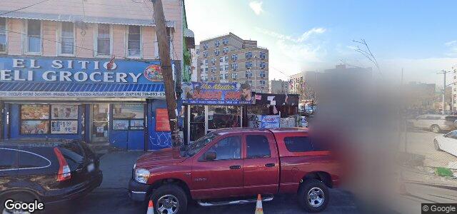 Larawan ng 890 Home Street sa Winnipeg, Manitoba