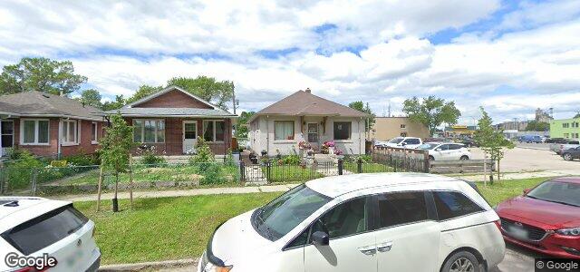 Larawan ng 900 Alverstone Street sa Winnipeg, Manitoba