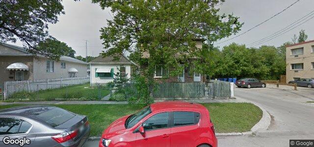 Larawan ng 902 Burnell Street sa Winnipeg, Manitoba
