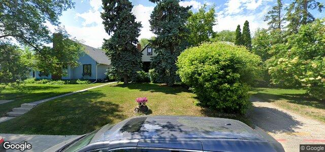 Larawan ng 230 Overdale Street sa Winnipeg, Manitoba