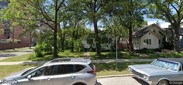 Larawan ng 236 Woodlawn Street sa Winnipeg, Manitoba