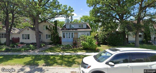 Larawan ng 244 Woodlawn Street sa Winnipeg, Manitoba