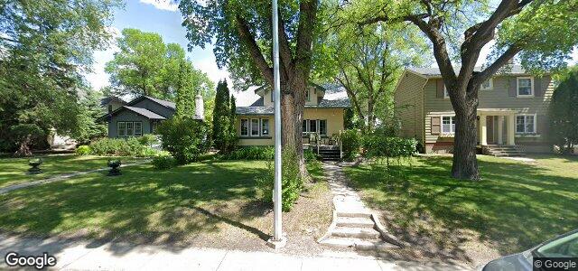 Larawan ng 245 Overdale Street sa Winnipeg, Manitoba