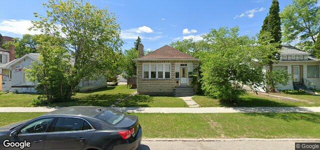 Larawan ng 258 Woodlawn Street sa Winnipeg, Manitoba