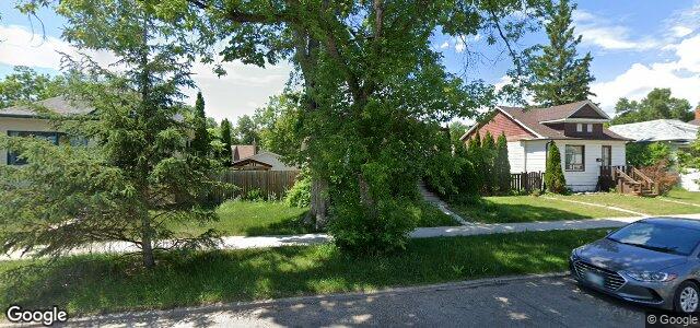 Larawan ng 270 Woodlawn Street sa Winnipeg, Manitoba