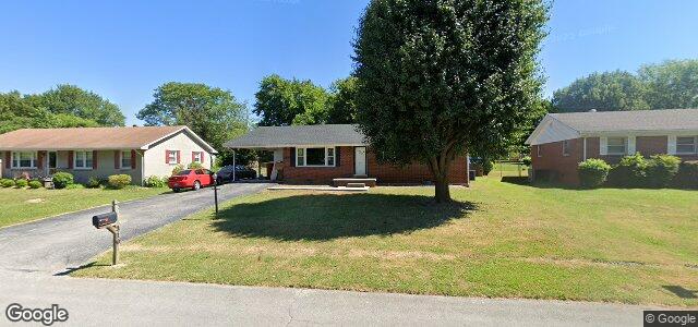 Larawan ng 310 Woodlawn Street sa Winnipeg, Manitoba