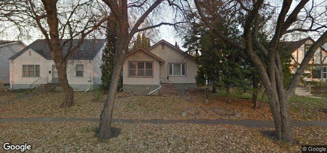 Larawan ng 331 Woodlawn Street sa Winnipeg, Manitoba