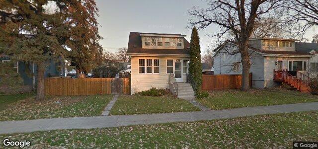 Larawan ng 341 Woodlawn Street sa Winnipeg, Manitoba