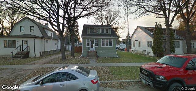 Larawan ng 350 Woodlawn Street sa Winnipeg, Manitoba