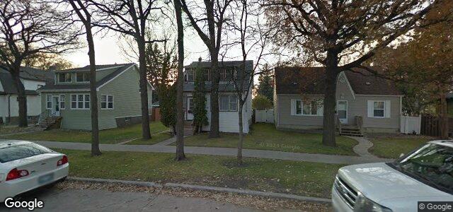 Larawan ng 354 Woodlawn Street sa Winnipeg, Manitoba