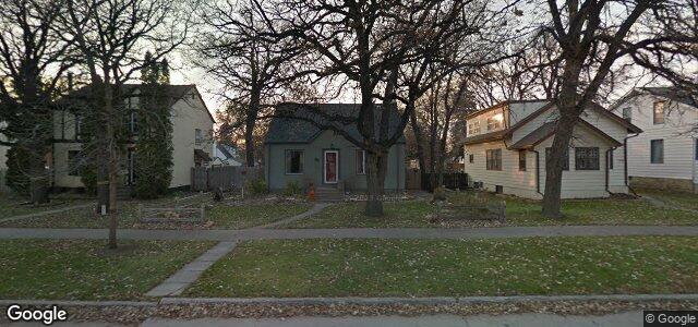 Larawan ng 382 Woodlawn Street sa Winnipeg, Manitoba