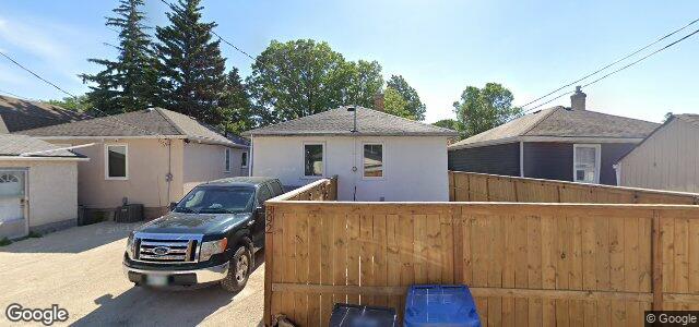 Larawan ng 392 Truro Street sa Winnipeg, Manitoba