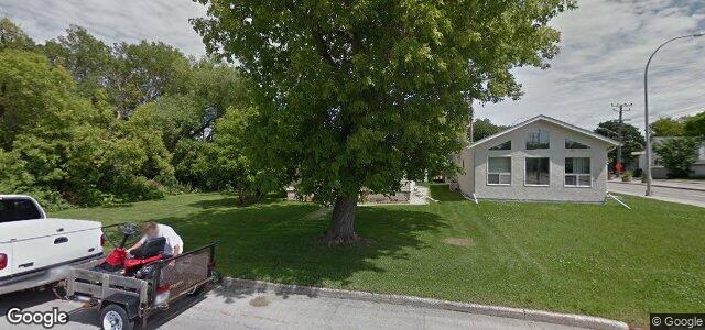 Larawan ng 403 Woodlawn Street sa Winnipeg, Manitoba