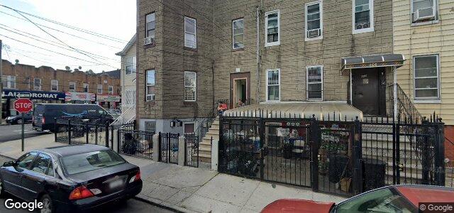 Photo of 470 Linwood Street in Winnipeg, Manitoba