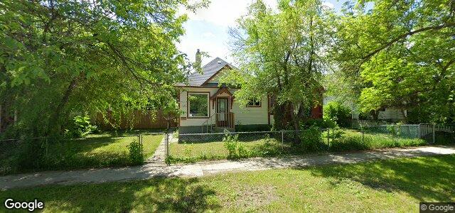 Larawan ng 496 Stella Avenue sa Winnipeg, Manitoba