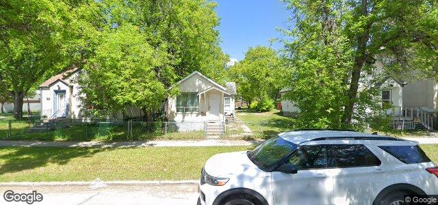 Larawan ng 525 Stella Avenue sa Winnipeg, Manitoba