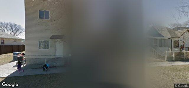 Larawan ng 558 Stella Avenue sa Winnipeg, Manitoba