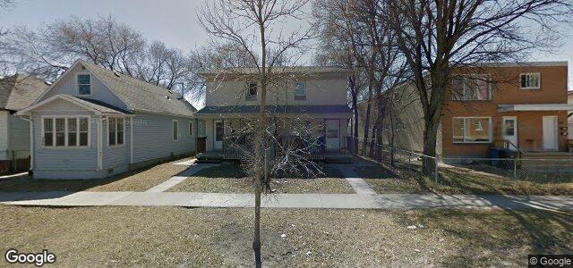 Photo of 576 Stella Avenue in Winnipeg, Manitoba