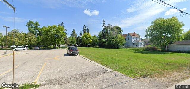 580 Flora Avenue（加拿大曼尼托巴省温尼伯市）房屋照片