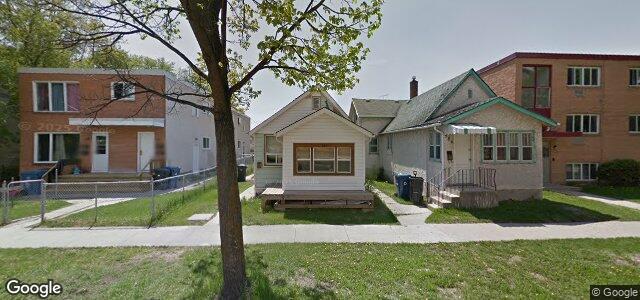Larawan ng 586 Stella Avenue sa Winnipeg, Manitoba