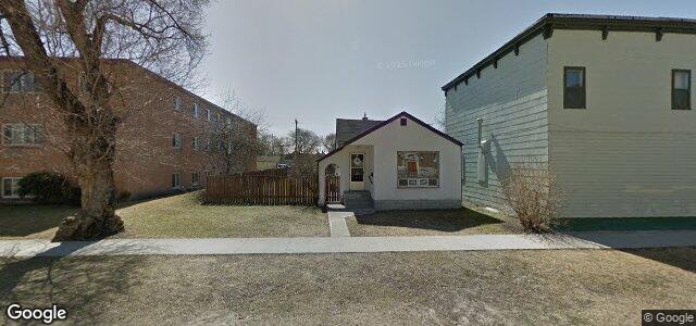 596 Stella Avenue（加拿大曼尼托巴省温尼伯市）房屋照片