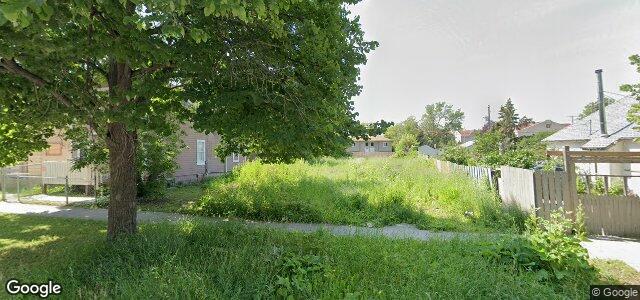 Larawan ng 644 Stella Avenue sa Winnipeg, Manitoba