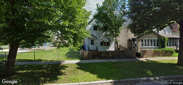 Larawan ng 647 Stella Avenue sa Winnipeg, Manitoba