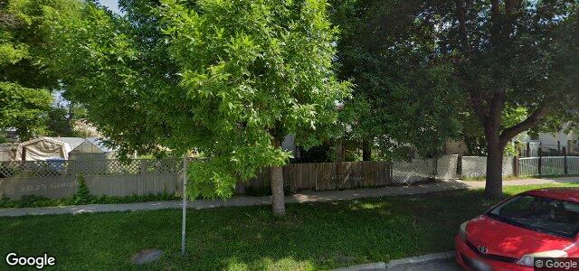 Larawan ng 661 Flora Avenue sa Winnipeg, Manitoba