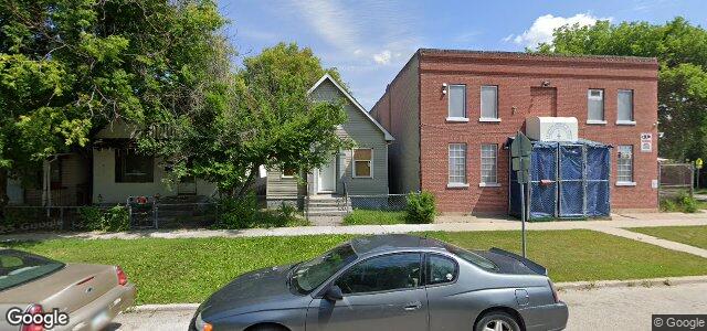 Larawan ng 669 Flora Avenue sa Winnipeg, Manitoba