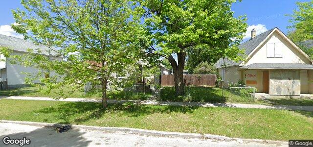 Larawan ng 683 Flora Avenue sa Winnipeg, Manitoba