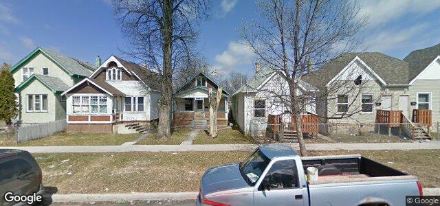 Larawan ng 683 Stella Avenue sa Winnipeg, Manitoba