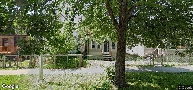 Larawan ng 688 Stella Avenue sa Winnipeg, Manitoba