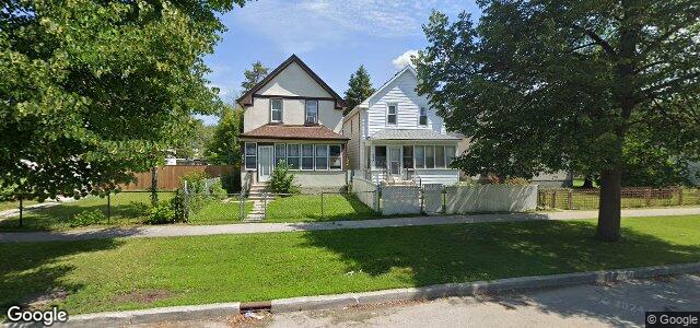 Larawan ng 695 Stella Avenue sa Winnipeg, Manitoba
