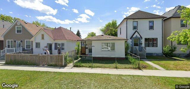 Larawan ng 698 Flora Avenue sa Winnipeg, Manitoba