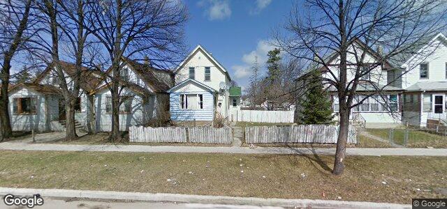 Larawan ng 705 Stella Avenue sa Winnipeg, Manitoba