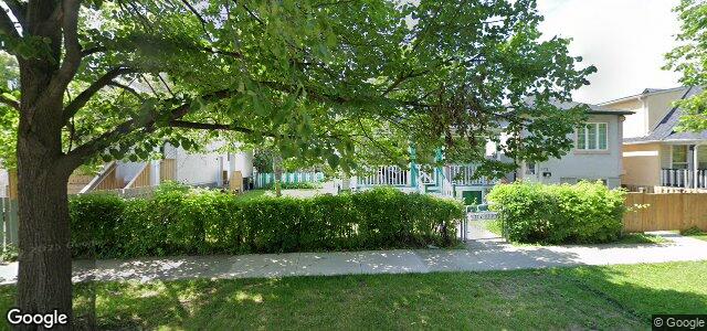 712 Stella Avenue（加拿大曼尼托巴省温尼伯市）房屋照片