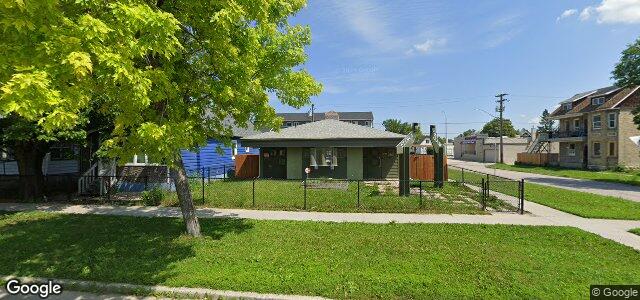 Larawan ng 739 Flora Avenue sa Winnipeg, Manitoba