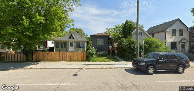 Larawan ng 747 Dufferin Avenue sa Winnipeg, Manitoba