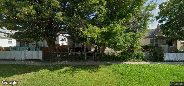 Photo of 761 Flora Avenue in Winnipeg, Manitoba