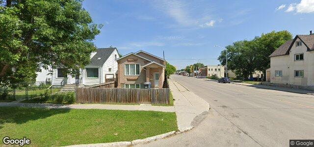Photo of 803 Flora Avenue in Winnipeg, Manitoba