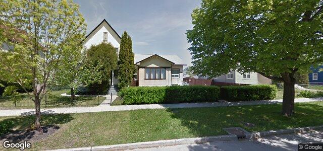 Larawan ng 817 Stella Avenue sa Winnipeg, Manitoba