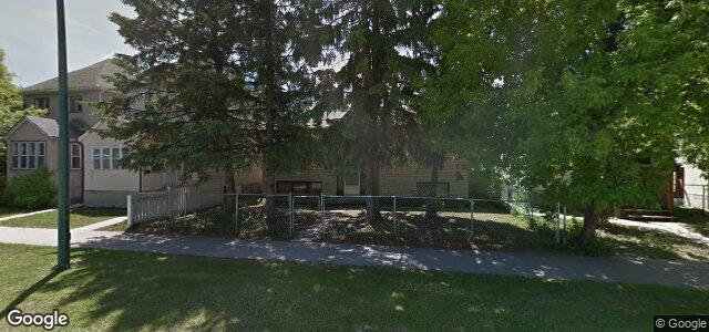 Larawan ng 820 Stella Avenue sa Winnipeg, Manitoba