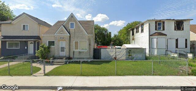 Larawan ng 822 Selkirk Avenue sa Winnipeg, Manitoba